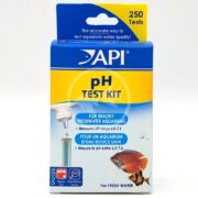 The API PH TEST KIT for freshwater aquariums includes 250 tests that measure pH from 6.0 to 7.6 and comes in packaging featuring vibrant images of a test tube and fish, with bilingual text in English and French.