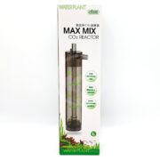 The box showcases the ISTA MAX MIX CO2 REACTOR, with a tall, transparent design for optimal dissolving rate. Suitable for both internal and external use, it features green accents and a vivid plant graphic at the bottom to highlight its durability.
